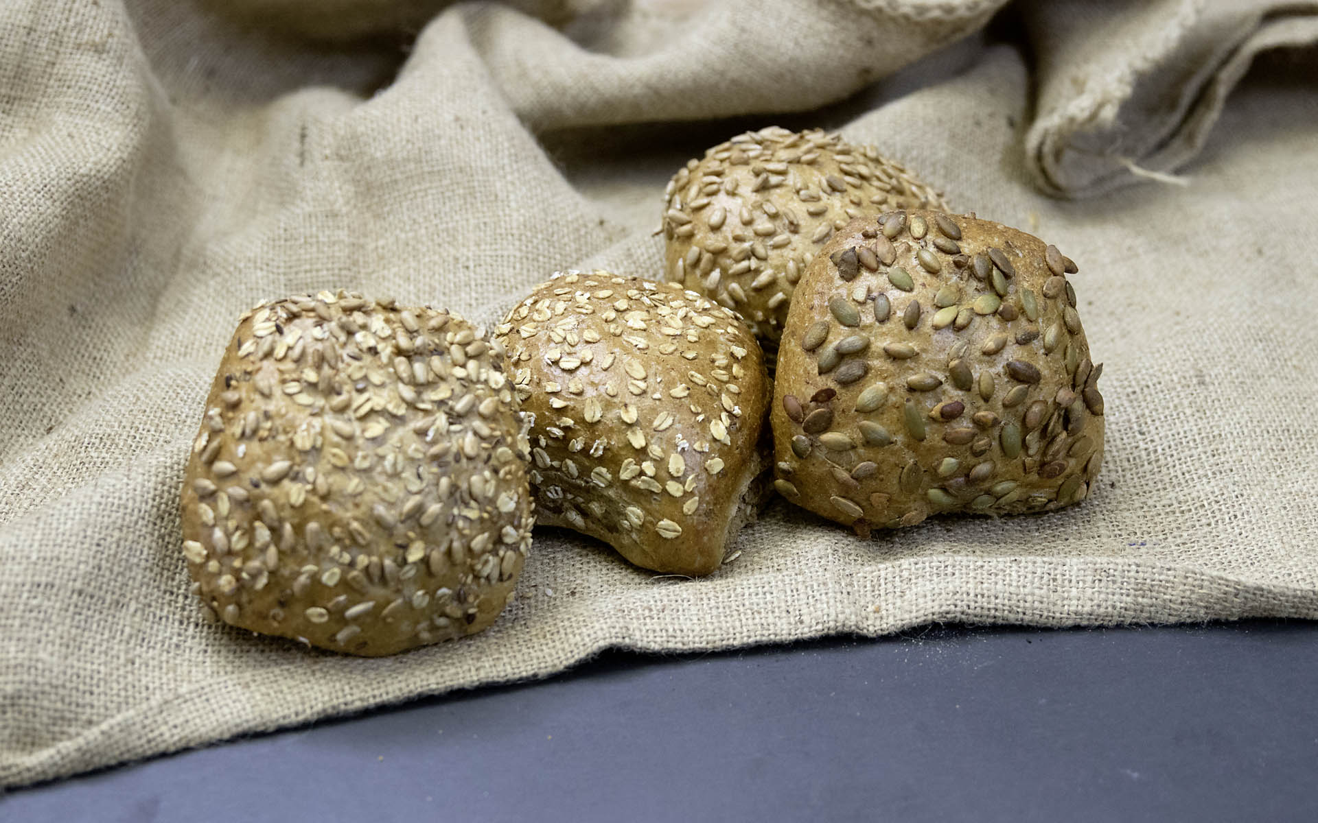 Schrotweck, Haferflockenweck, Sonnenblumenweck, Kürbiskernweck